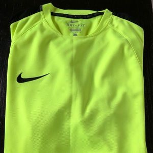 Nike Soccer Dri-Fit Men’s Jersey size Large.